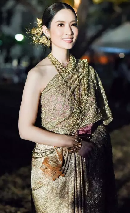 泰式服饰系列之身穿泰国传统服饰的泰国女星谁更美
